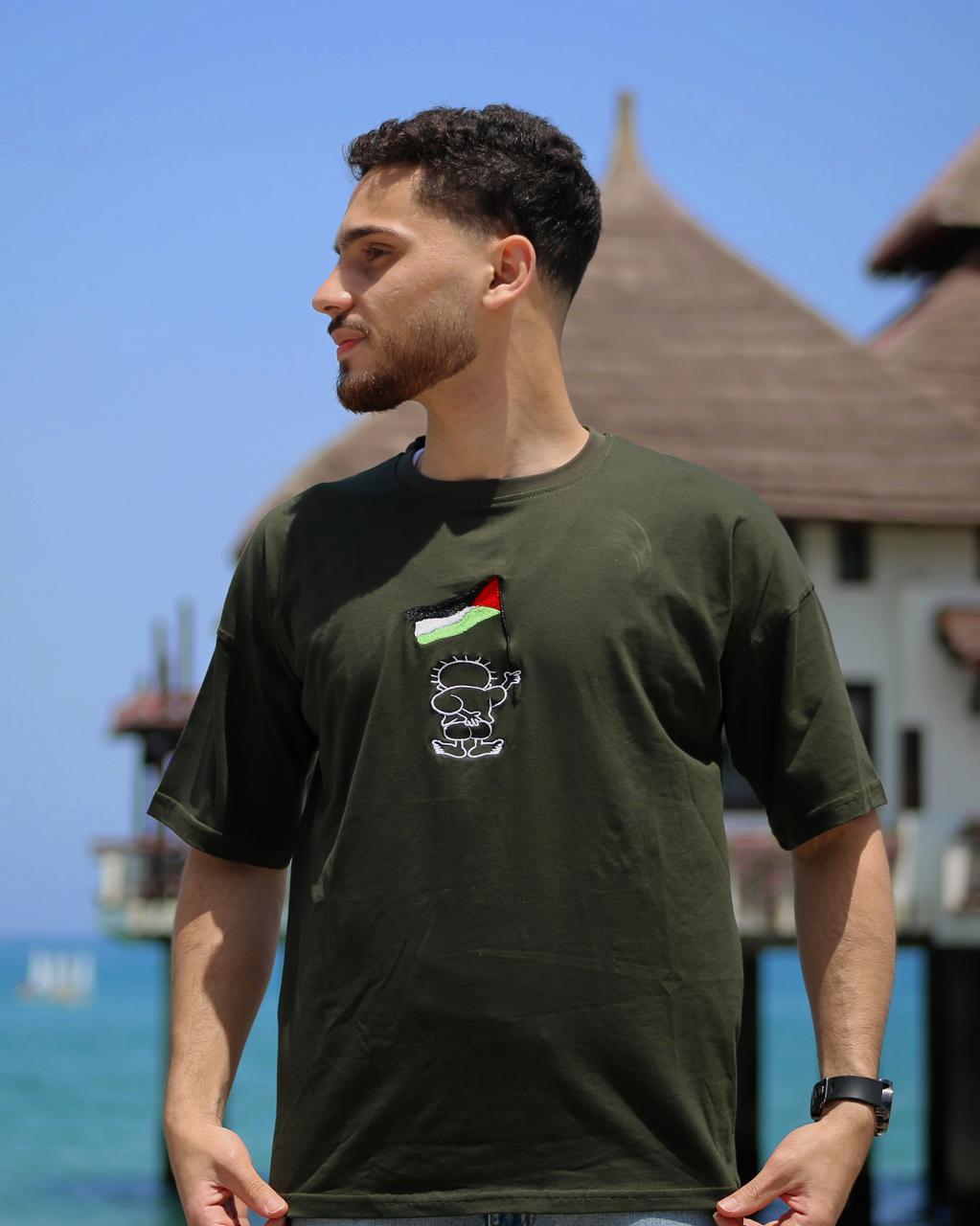 تيشيرت حنظلة – رافع علم فلسطين